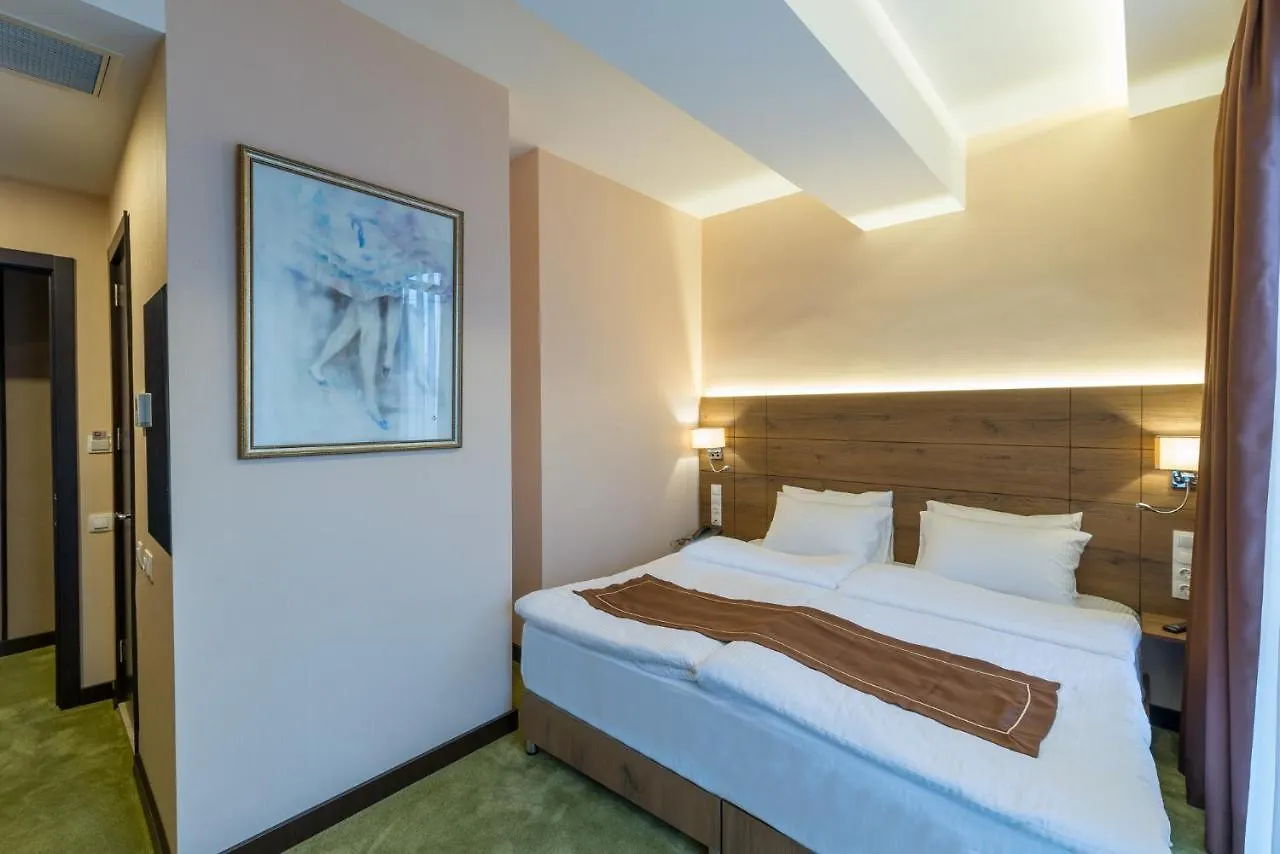 Veranova Hotel Tbilisi 4*,